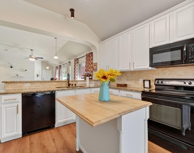 6105 Cheyenne Drive - Photo Thumbnail 9