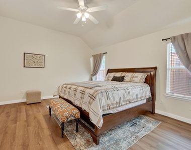 6105 Cheyenne Drive - Photo Thumbnail 13