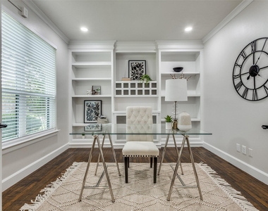 7800 Glenoaks Drive - Photo Thumbnail 5