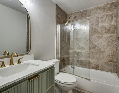 7800 Glenoaks Drive - Photo Thumbnail 19