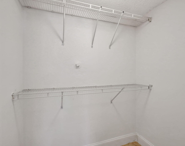 321 Norwood Terrace - Photo Thumbnail 18