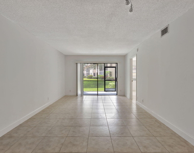 321 Norwood Terrace - Photo Thumbnail 4