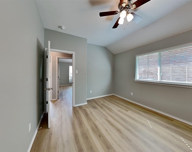 217 Richard Lane - Photo Thumbnail 11