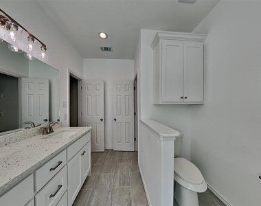 217 Richard Lane - Photo Thumbnail 8
