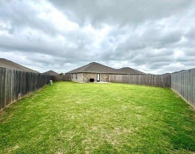 2509 Finesilver Lane - Photo Thumbnail 31