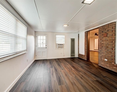 11044 Folkstone Drive - Photo Thumbnail 27