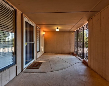 11044 Folkstone Drive - Photo Thumbnail 3