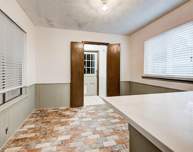 11044 Folkstone Drive - Photo Thumbnail 22