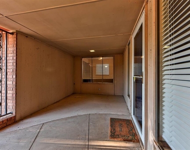 11044 Folkstone Drive - Photo Thumbnail 4