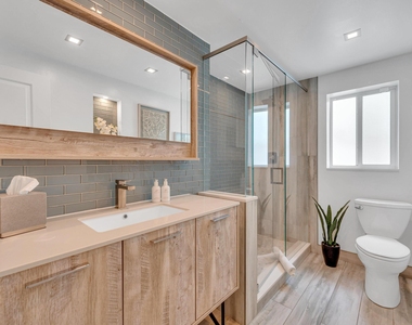 3321 Ne 16th Court - Photo Thumbnail 25