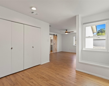 2908 Nova Drive - Photo Thumbnail 16