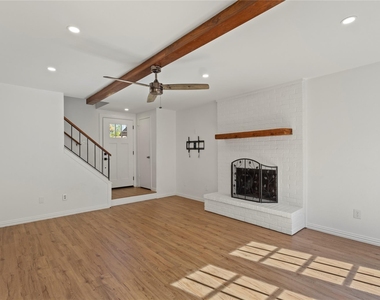 2908 Nova Drive - Photo Thumbnail 5