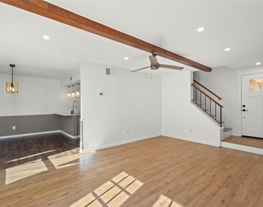 2908 Nova Drive - Photo Thumbnail 6