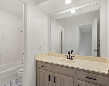 2908 Nova Drive - Photo Thumbnail 19