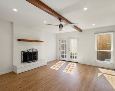 2908 Nova Drive - Photo Thumbnail 3