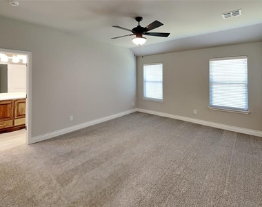 508 Nw 177th Street - Photo Thumbnail 7