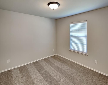 508 Nw 177th Street - Photo Thumbnail 11