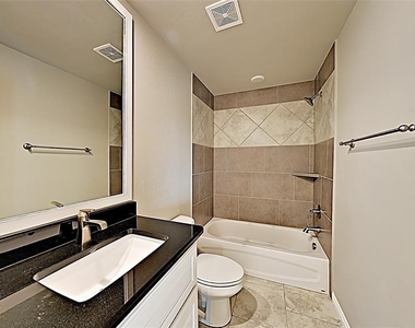 3325 Nw 158th Terrace - Photo Thumbnail 10