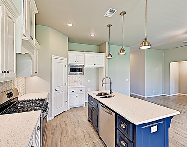 3325 Nw 158th Terrace - Photo Thumbnail 4
