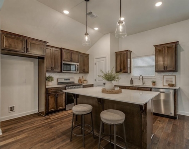 3717 Nw 177th Street - Photo Thumbnail 3