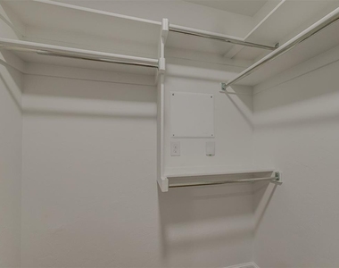 3717 Nw 177th Street - Photo Thumbnail 30