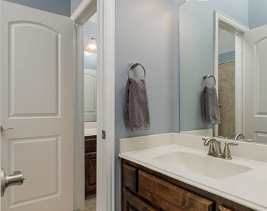 13888 Eleanor Avenue - Photo Thumbnail 29