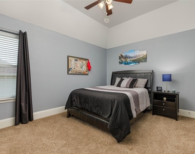 13888 Eleanor Avenue - Photo Thumbnail 28
