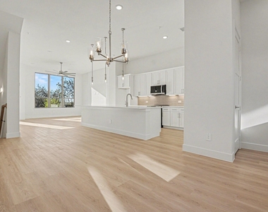 13351 Goodland Street - Photo Thumbnail 6