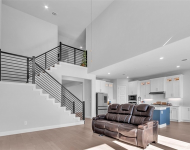 4158 Yellow Jasmine Lane - Photo Thumbnail 4
