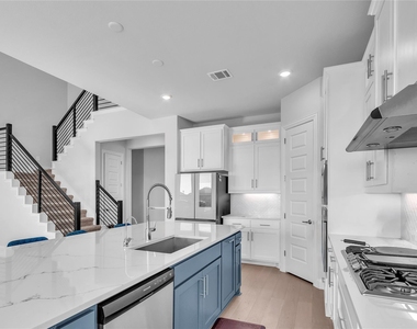 4158 Yellow Jasmine Lane - Photo Thumbnail 8