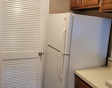 2103 Friendly Drive - Photo Thumbnail 26