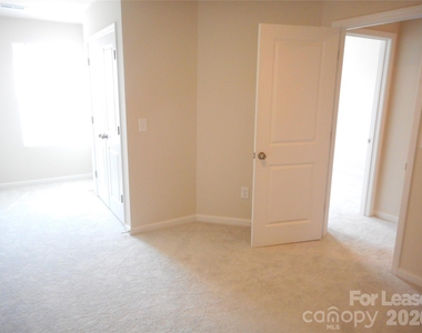 15752 Country House Street - Photo Thumbnail 20
