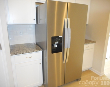15752 Country House Street - Photo Thumbnail 5