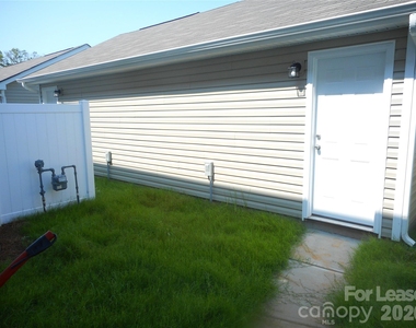 15752 Country House Street - Photo Thumbnail 12