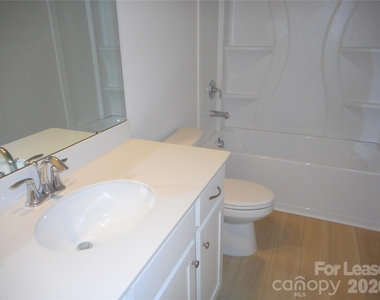 15752 Country House Street - Photo Thumbnail 18