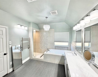 124 Country Lakes Boulevard - Photo Thumbnail 18