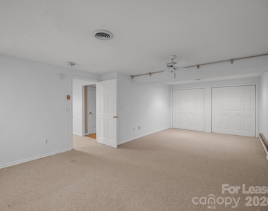 335 Melrose Avenue - Photo Thumbnail 38
