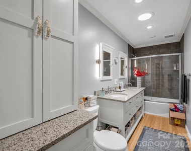 335 Melrose Avenue - Photo Thumbnail 23