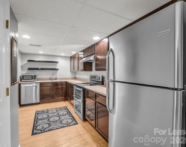 335 Melrose Avenue - Photo Thumbnail 30