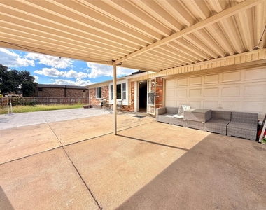 1202 Frio Lane - Photo Thumbnail 29