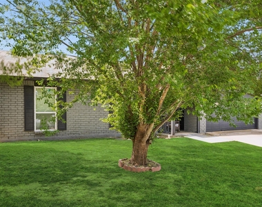 5309 Rutledge Court - Photo Thumbnail 2