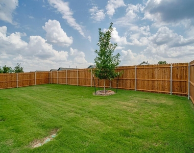 1625 Baugh Street - Photo Thumbnail 17
