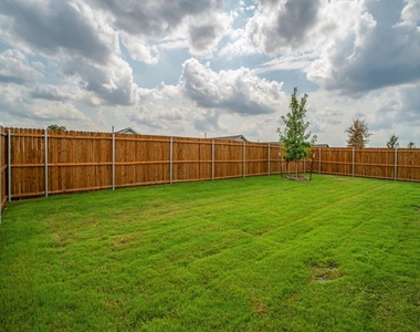 1625 Baugh Street - Photo Thumbnail 16