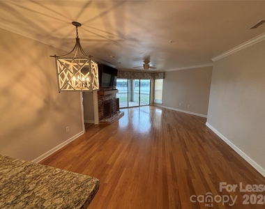 1332 Torrence Circle - Photo Thumbnail 6