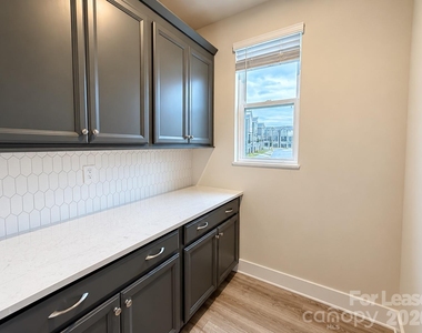 2322 Aria Park Drive - Photo Thumbnail 10
