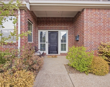 3009 Hereford Drive - Photo Thumbnail 2