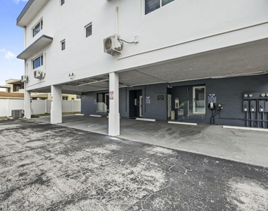 2205 N Surf Road - Photo Thumbnail 56