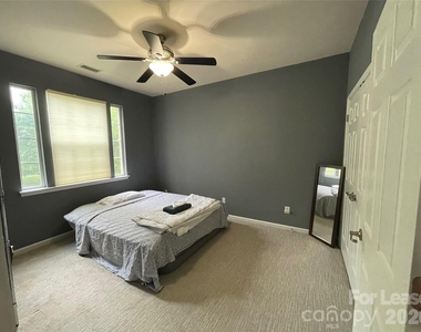 9709 Glenburn Lane - Photo Thumbnail 19