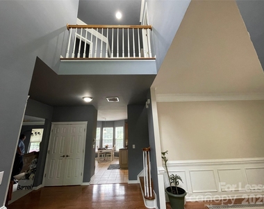 9709 Glenburn Lane - Photo Thumbnail 1