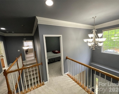 9709 Glenburn Lane - Photo Thumbnail 20